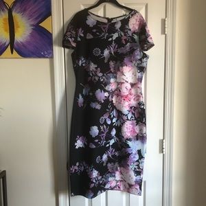 New York and Company floral dress - Large